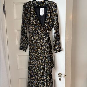 Elegant Floral Long Sleeve Dress nwt cases